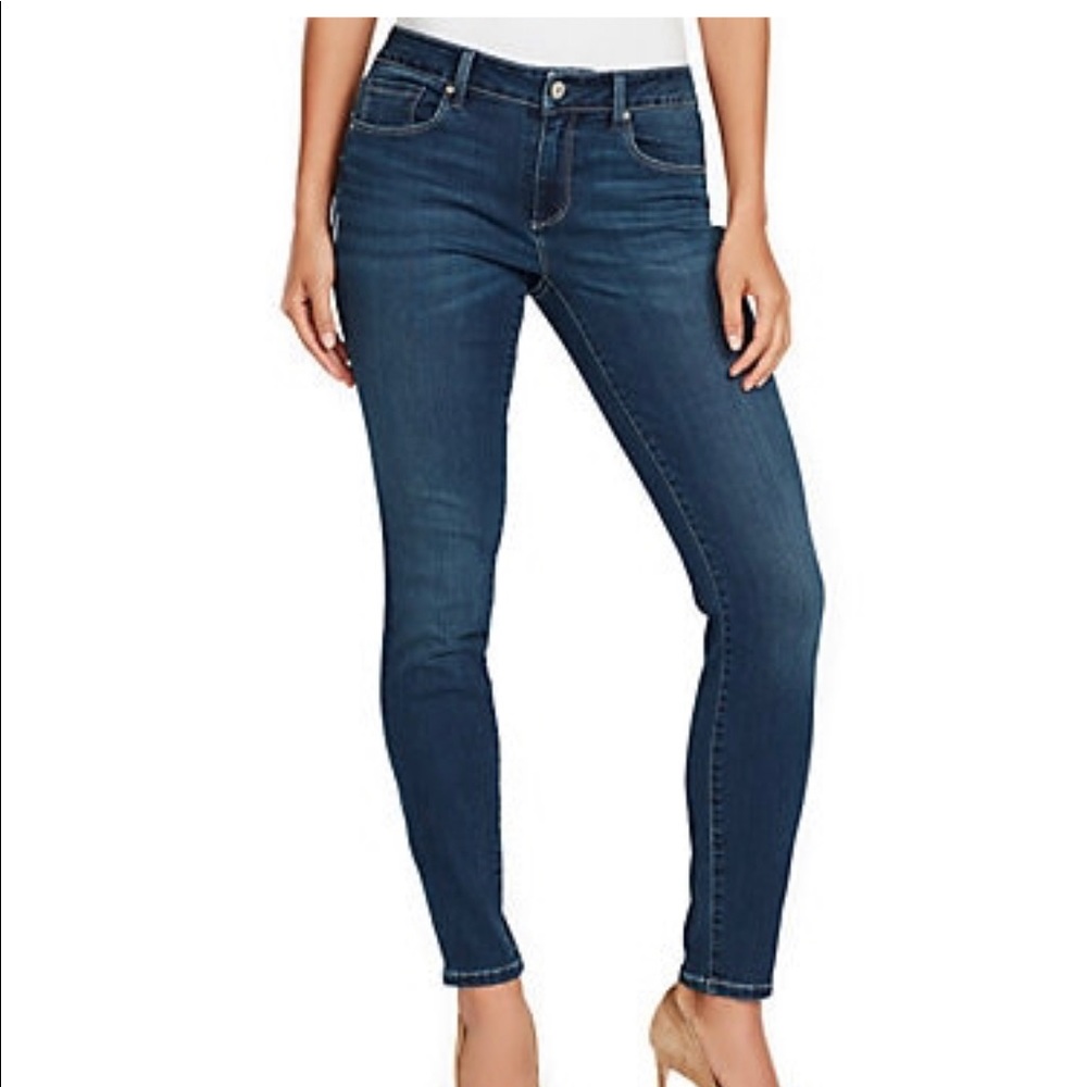 Wonderland Skinny